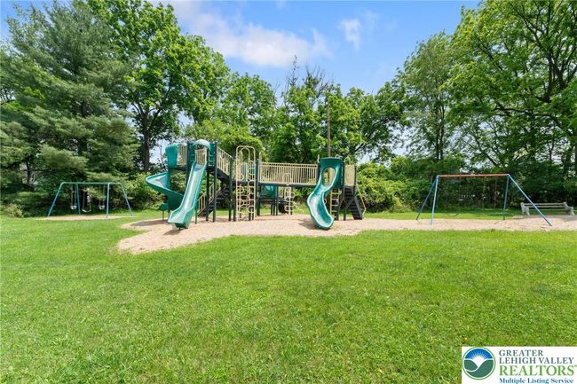 719 Redfern Ln, House other with 4 bedrooms, 4 bathrooms and null parking in BETHLEHEM PA | Image 33