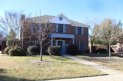 2070 Arena Dr, Lewisville, TX, 75067-7417 | Card Image