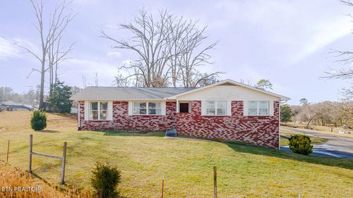 1836 Forest Hill Rd, Maryville, TN, 37803-2828 | Card Image