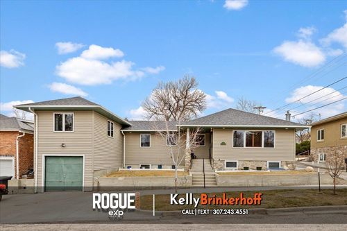 1117 S Oakcrest Ave, Casper, WY, 82601-3852 | Card Image