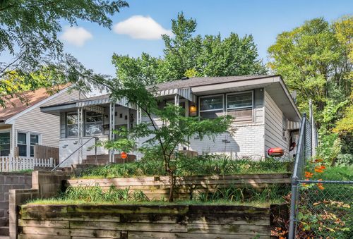 2913 Bryant Ave N, Minneapolis, MN, 55411-1438 | Card Image