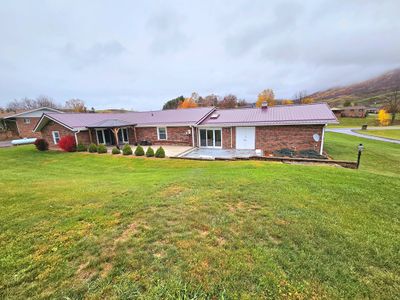 189 Bland St., House other with 4 bedrooms, 3 bathrooms and 4 parking in North Tazewell VA | Image 3