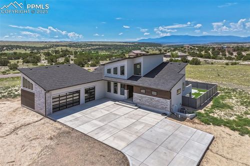 5425 Schaefer Ln, Pueblo, CO, 81004-5407 | Card Image