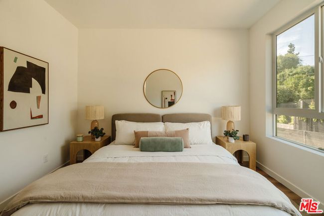 3851 Riley Ln, House other with 2 bedrooms, 3 bathrooms and 2 parking in Los Angeles CA | Image 8