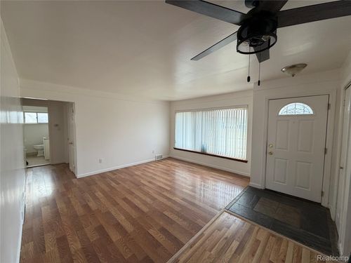 1749 Lexington Parkway, Inkster, MI, 48141 | Card Image