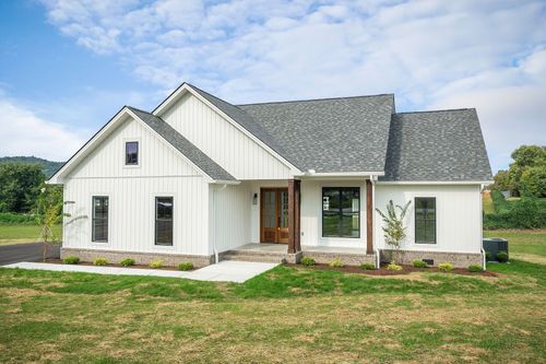 217 Oaklawn Cemetery Rd, Sparta, TN, 38583 | Card Image