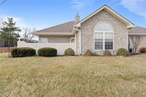 11388 S Pflumm Road, Olathe, KS, 66215 | Card Image