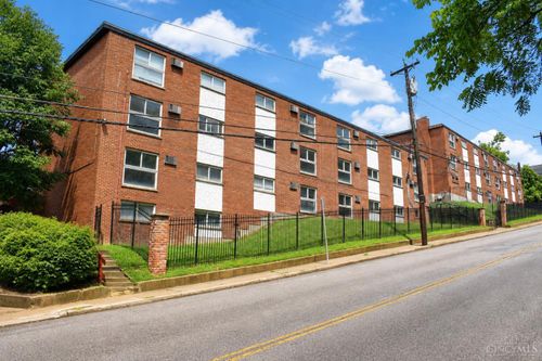 660 Straight St, Cincinnati, OH, 45219-1059 | Card Image