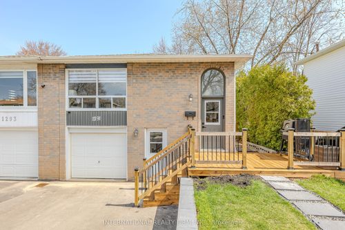 1291 Consort Cres, Burlington, ON, L7M1J8 | Card Image