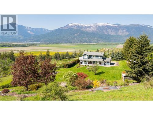 5650 Bathie Rd, Wynndel, BC, V0B2N2 | Card Image