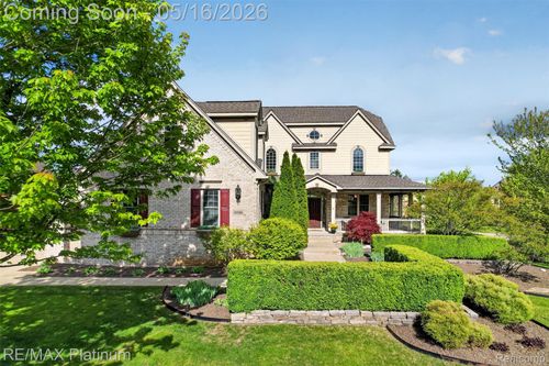 10709 Stoney Point Dr, South Lyon, MI, 48178-9820 | Card Image