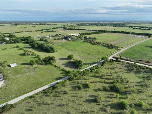 5255 Ganske Rd, Burton, TX, 77835-5743 | Card Image