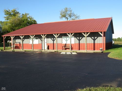 10140 S Us Highway 31, Elizabethtown, IN, 47232-9570 | Card Image