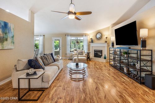 130 W Shipwreck Rd, SANTA ROSA BEACH, FL, 32459-3004 | Card Image