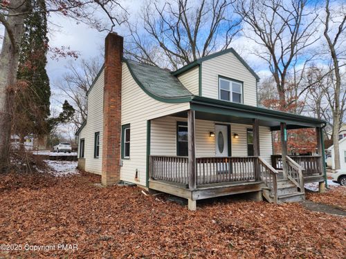 2265 Chipperfield Dr, East Stroudsburg, PA, 18301-7250 | Card Image