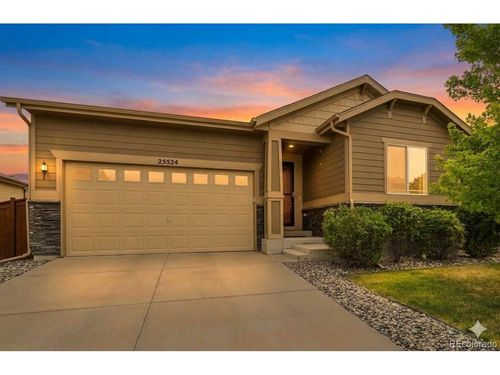 25524 E Byers Dr, Aurora, CO, 80018-4640 | Card Image