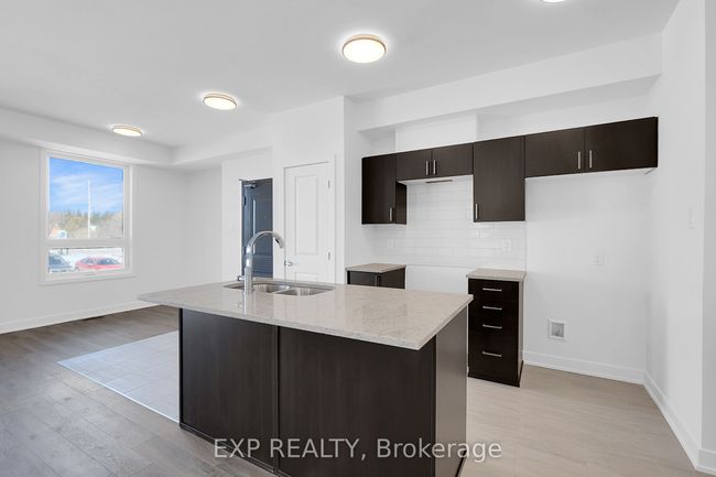 815 Silhouette N/A, Condo with 2 bedrooms, 3 bathrooms and 1 parking in Barrhaven ON | Image 5
