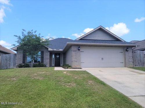 18052 Green Leaves Dr, Gulfport, MS, 39503-8093 | Card Image