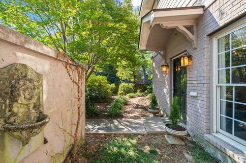 105 N Cox St, Memphis, TN, 38104-2823 | Card Image