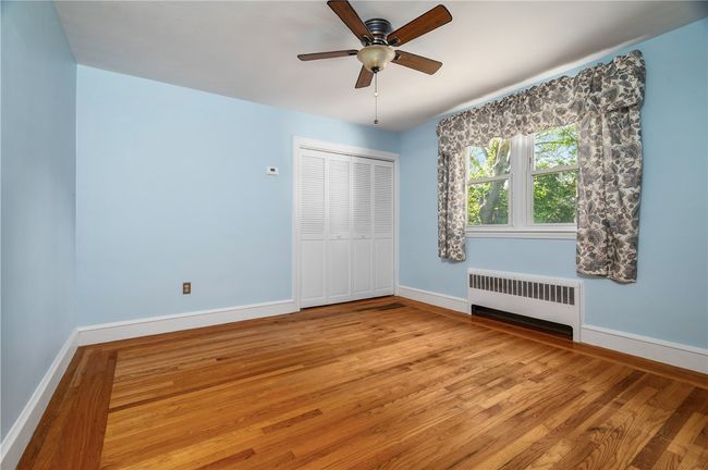 30 Winthrop St, House other with 3 bedrooms, 1 bathrooms and 3 parking in Riverside RI | Image 6