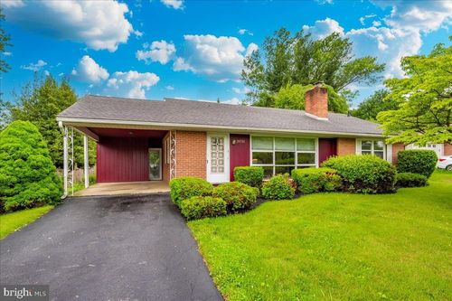 18731 Rolling Rd, HAGERSTOWN, MD, 21742-2656 | Card Image