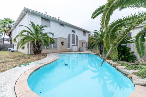 10102 White Oak Trail Ln, Houston, TX, 77064-5110 | Card Image