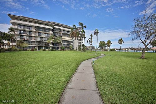 b207-651 Seaview Ct, MARCO ISLAND, FL, 34145-2919 | Card Image