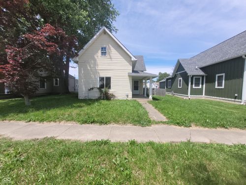 932 Main St, Greenfield, IN, 46140-1940 | Card Image