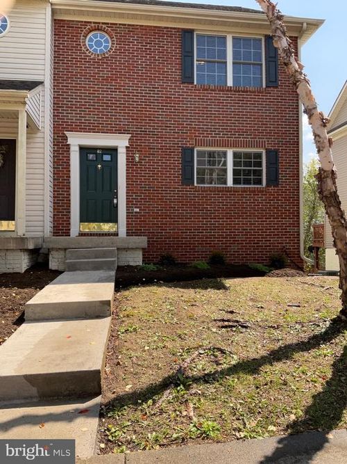 82 Effie Ln, MARTINSBURG, WV, 25404-7627 | Card Image