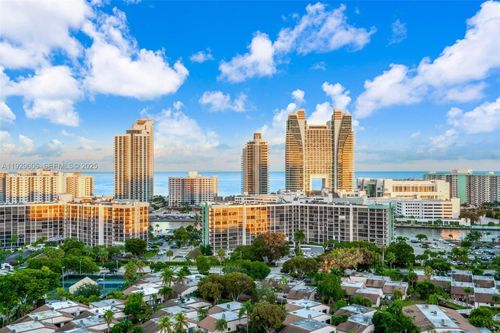 apt-2102-2500 Parkview Dr, Hallandale Beach, FL, 33009-2810 | Card Image