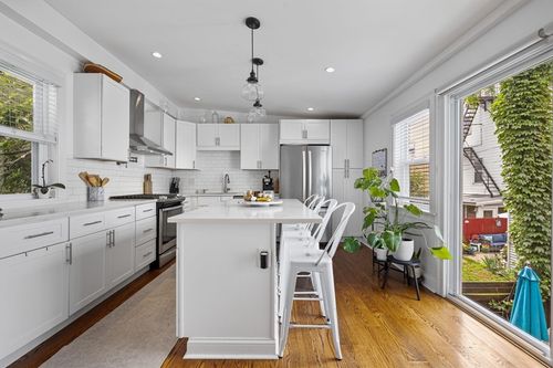 2-107 Putnam St, Boston, MA, 02128-1466 | Card Image
