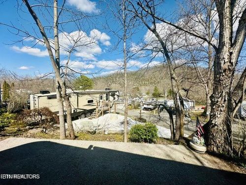 36 State Highway 73, Townsend, TN, 37882 | Card Image