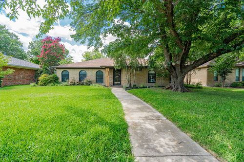 6841 Arboreal Dr, Dallas, TX, 75231-8127 | Card Image