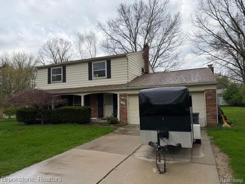 2544 Oxford Dr, Troy, MI, 48084-1052 | Card Image