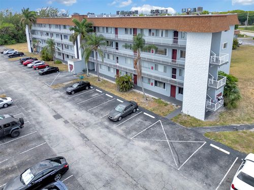 apt-403-6289 Lear Dr, Lake Worth, FL, 33462-2555 | Card Image