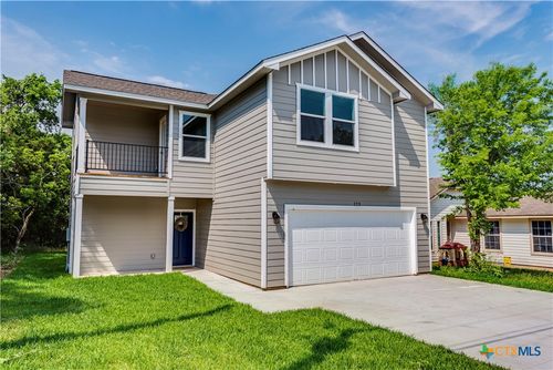 125 Hawea Ln, Bastrop, TX, 78602-6025 | Card Image