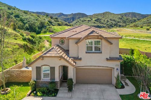 106 Redwood Grove Ct, Simi Valley, CA, 93065-5076 | Card Image