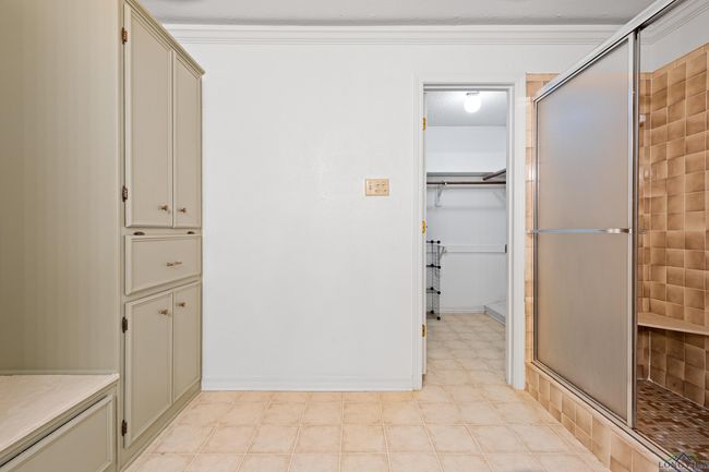 1307 Spring Tree Ln, House other with 3 bedrooms, 3 bathrooms and null parking in Kilgore TX | Image 32