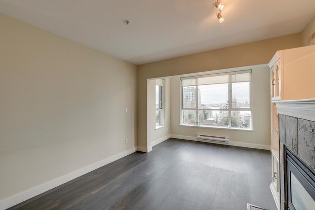 308 - 155 E 3 Rd Street, Condo with 2 bedrooms, 1 bathrooms and 1 parking in North Vancouver BC | Image 19