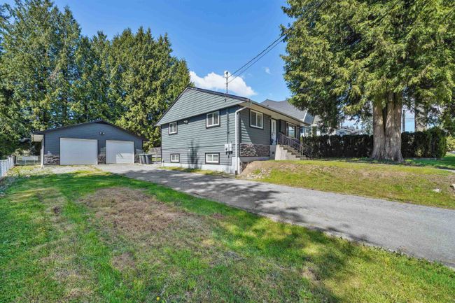 506 Poirier Street, House other with 3 bedrooms, 2 bathrooms and 6 parking in Coquitlam BC | Image 2