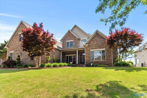 24051 Piney Creek Dr, Athens, AL, 35613-8261 | Card Image
