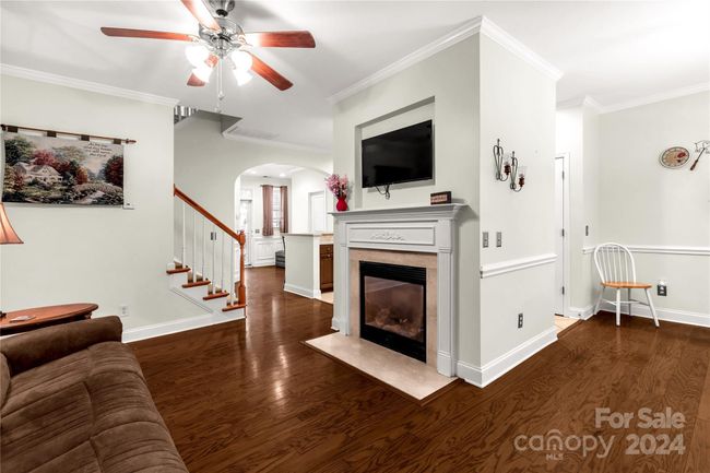 Gas fireplace for cool fall evenings | Image 11