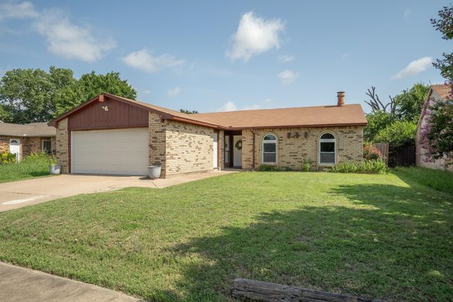 4025 Shagbark St, House other with 4 bedrooms, 3 bathrooms and null parking in Fort Worth TX | Image 4