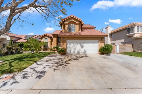 729 Whitlatch Dr, Lancaster, CA, 93535-4774 | Card Image