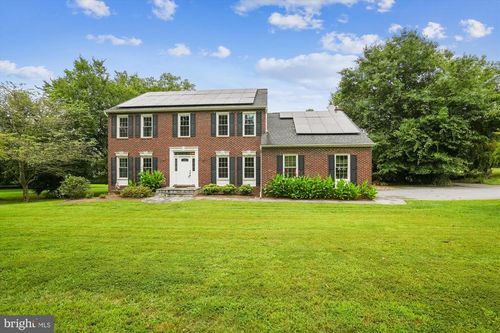 9213 Huntmaster Rd, LAYTONSVILLE, MD, 20882-1327 | Card Image