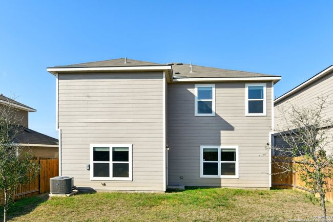 10947 Juliette Pass, House other with 4 bedrooms, 3 bathrooms and null parking in Converse TX | Image 33