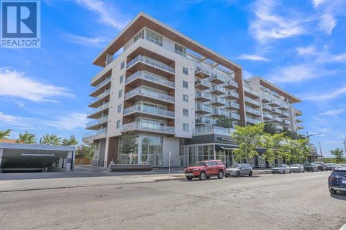 8505 Broadcast Ave Sw, Calgary, AB, T3H6B5 | Card Image