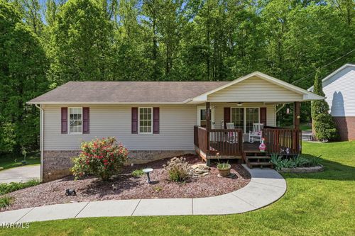 203 Valley Crest Dr, Mount Carmel, TN, 37645-3721 | Card Image
