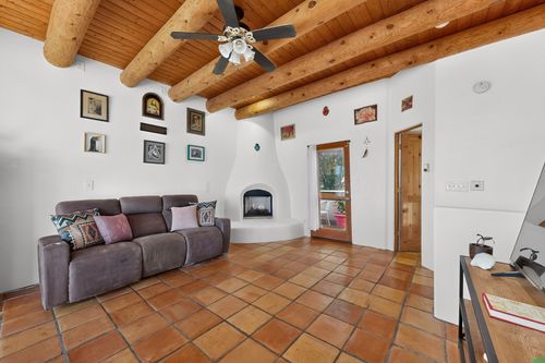 3214 La Paz Ln, Santa Fe, NM, 87507-3339 | Card Image