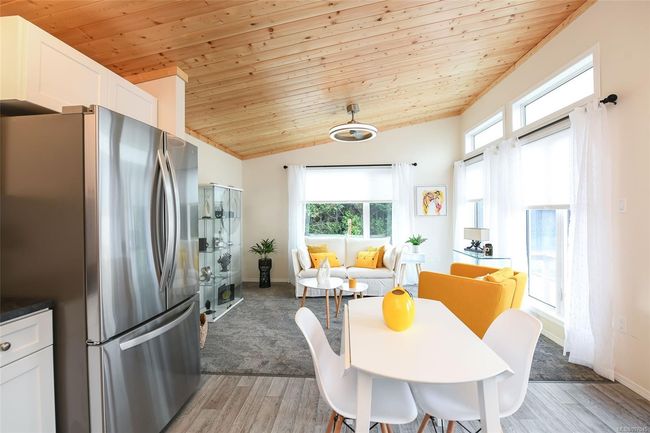 3 - 2625 Mansfield Dr, House other with 2 bedrooms, 1 bathrooms and 2 parking in Courtenay BC | Image 27